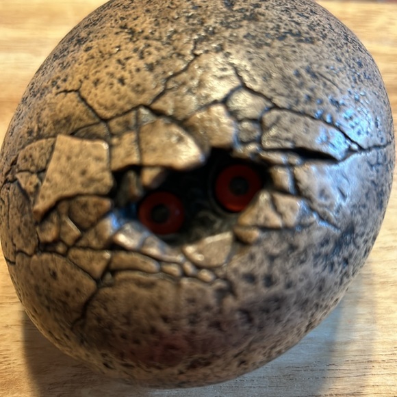 Windstone Editions Dragon Hatchling Egg with Red Dragon Eyes 👀 1994 Pena Vintage - Picture 10 of 13